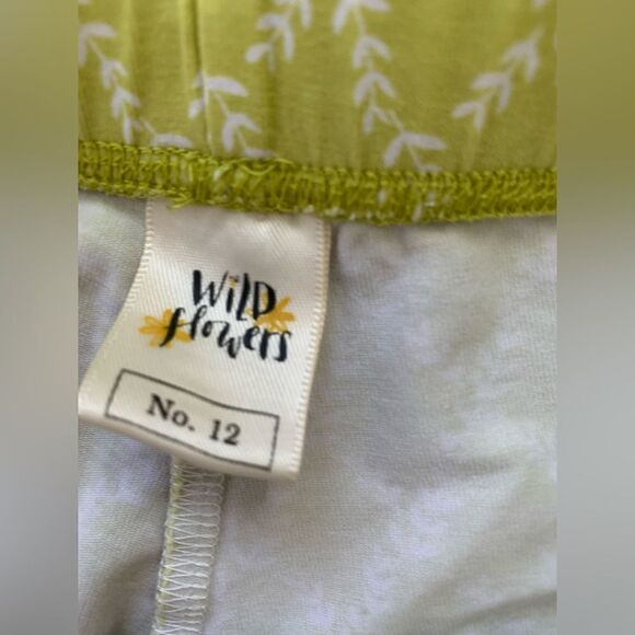 Wild Flowers Shorts - Picture 4 of 4